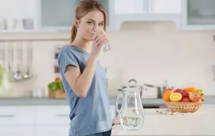 De noodzaak om water te drinken op een dieet